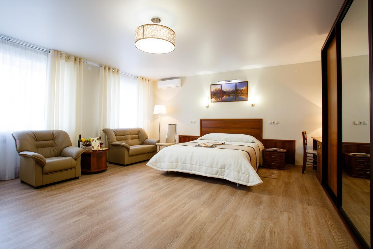 Apart-Hotel Vegus Uralszk Kültér fotó